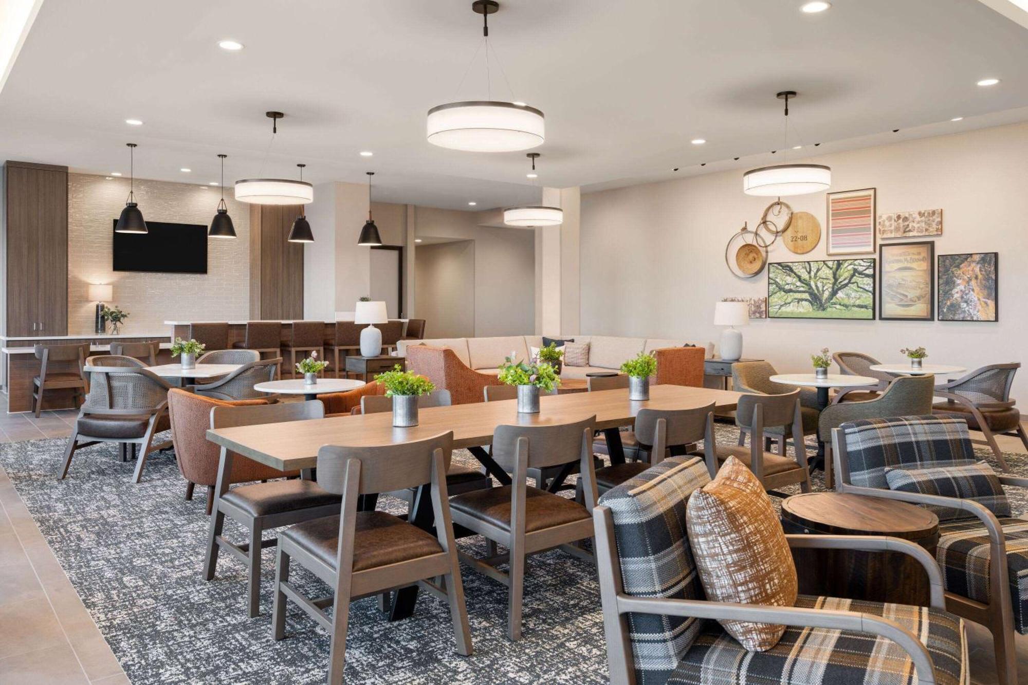 La Quinta Inn And Suites By Wyndham Lincoln Extérieur photo